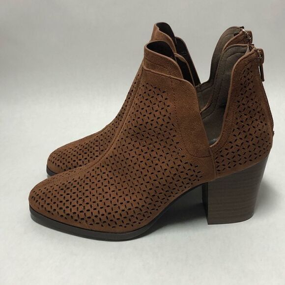 Qupid Ankle Booties   - Picture 4 of 8